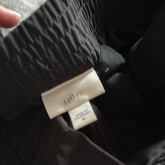 J. Jill Black Fit Skort - Picture 3 of 4